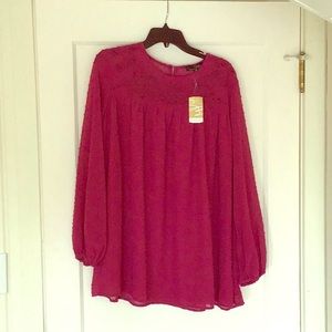Cute plum colored top! NWT